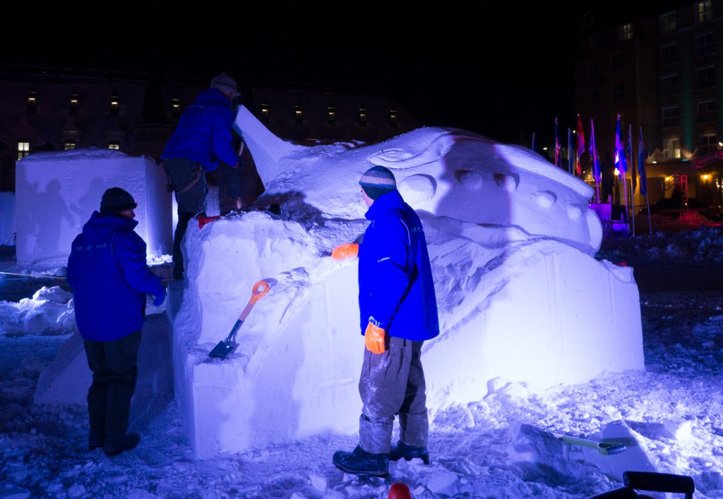 Sculpture sur neige au Carnaval de Québec, Canada