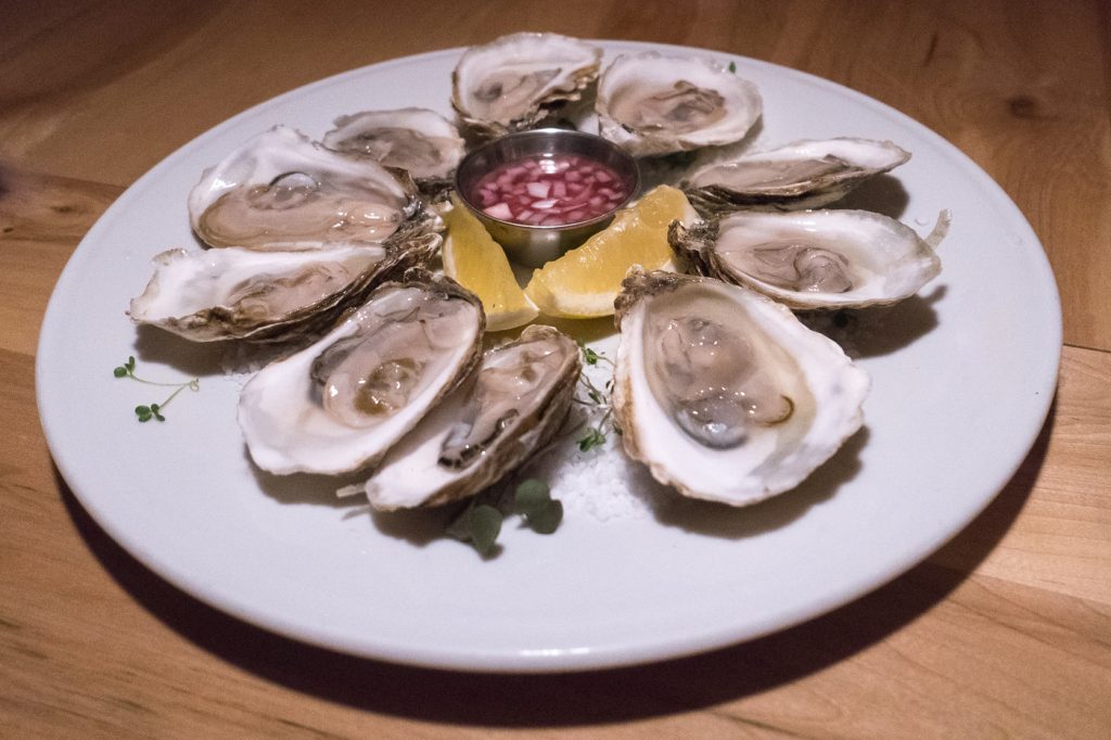 Huîtres Trésors du large des Îles de la Madeleine - Le Buck pub gastronomique Trois-Rivières Québec