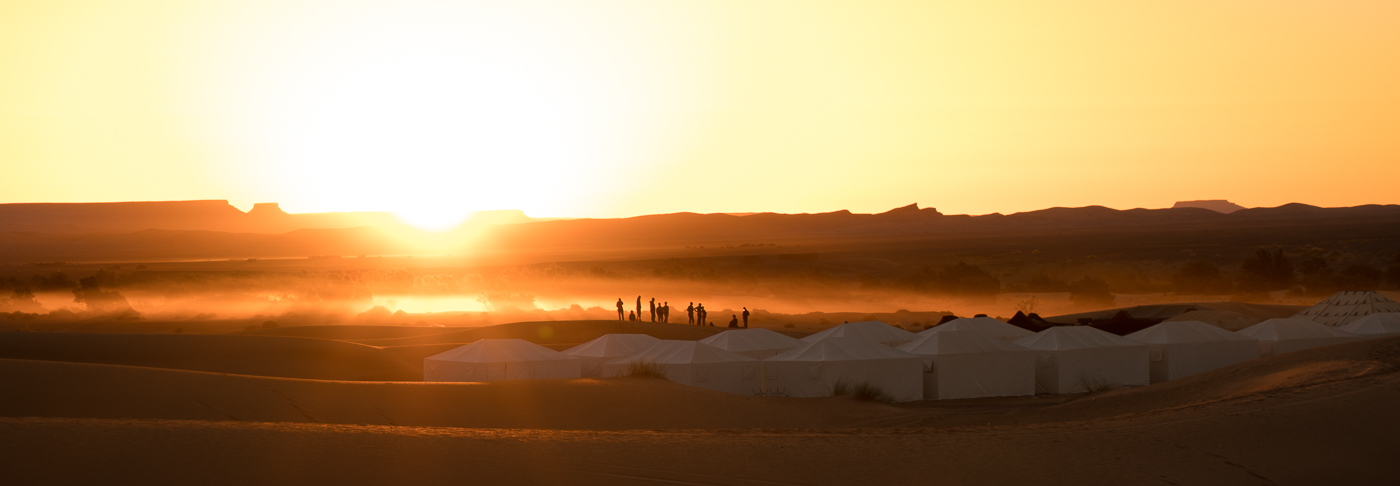 Matin dans le désert du Sahara de notre tente - Voyage avec Allo Destinations