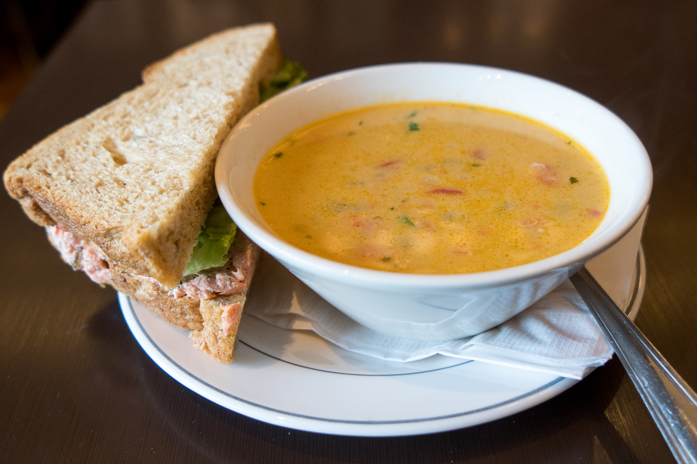 Soupe et sandwich The Claim Whitehorse