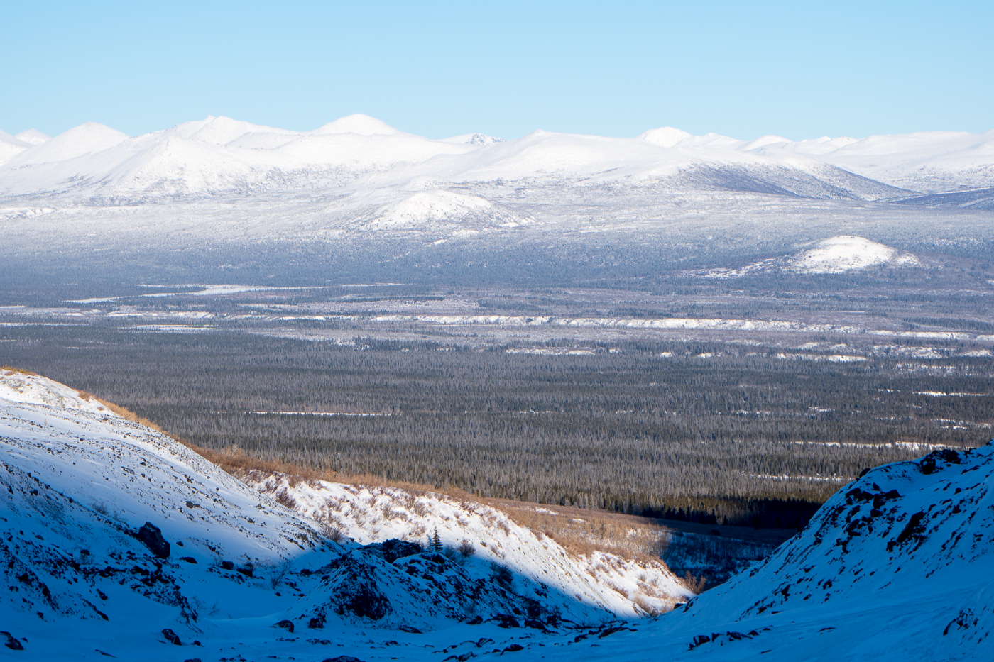 Vue de la grotte de glace de Haines Junction - Montagnes de Kluane National Park, Yukon