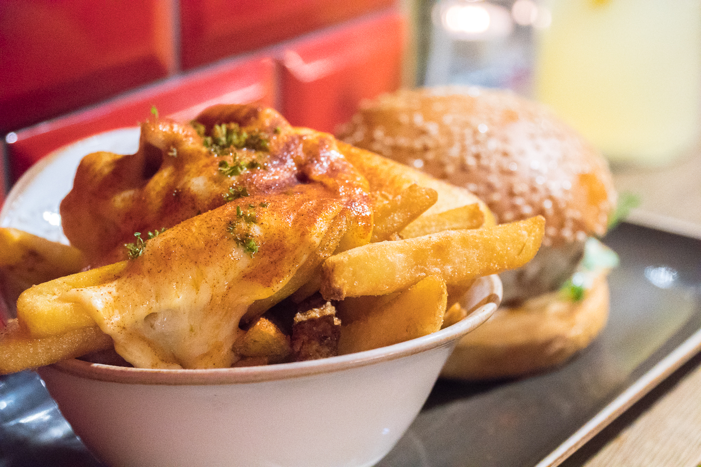 Burger et frites au fromage du Freigeist de Graz, bonnes adresses et incontournables