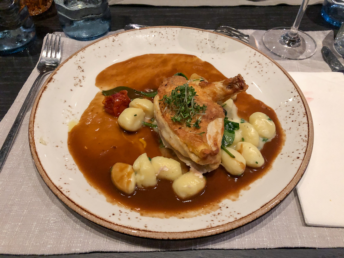 Poulet et spätzle où manger à Graz - Aiola im Schloss