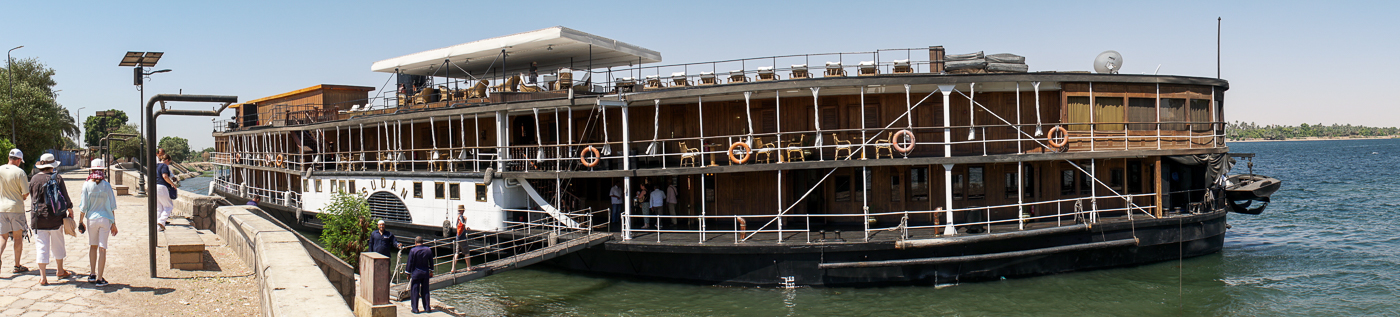 bateau vu du port