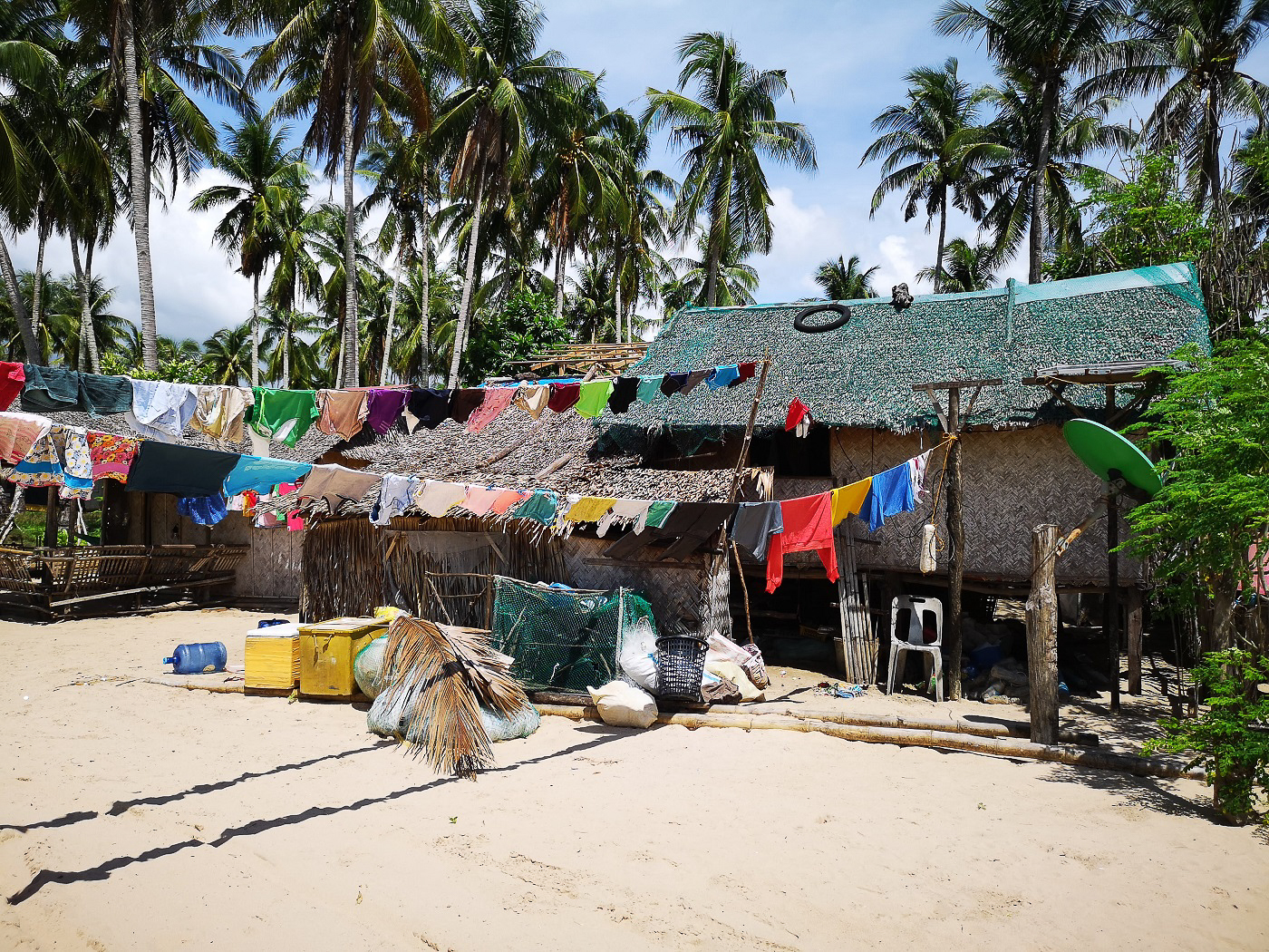 Cordes à linge colorées - Voyage aux Philippines