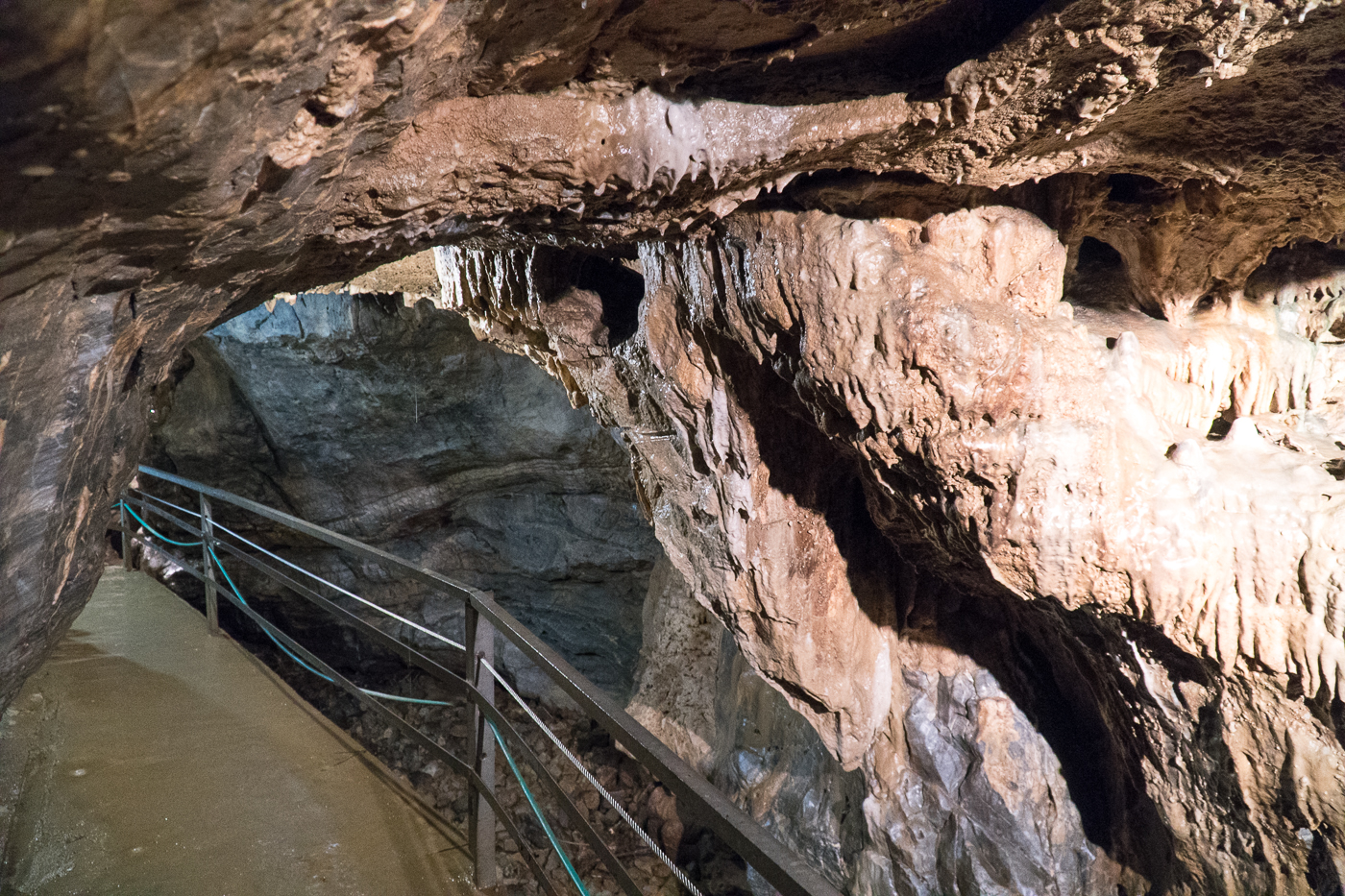 Passage dans la caverne Lurgrotte Peggau