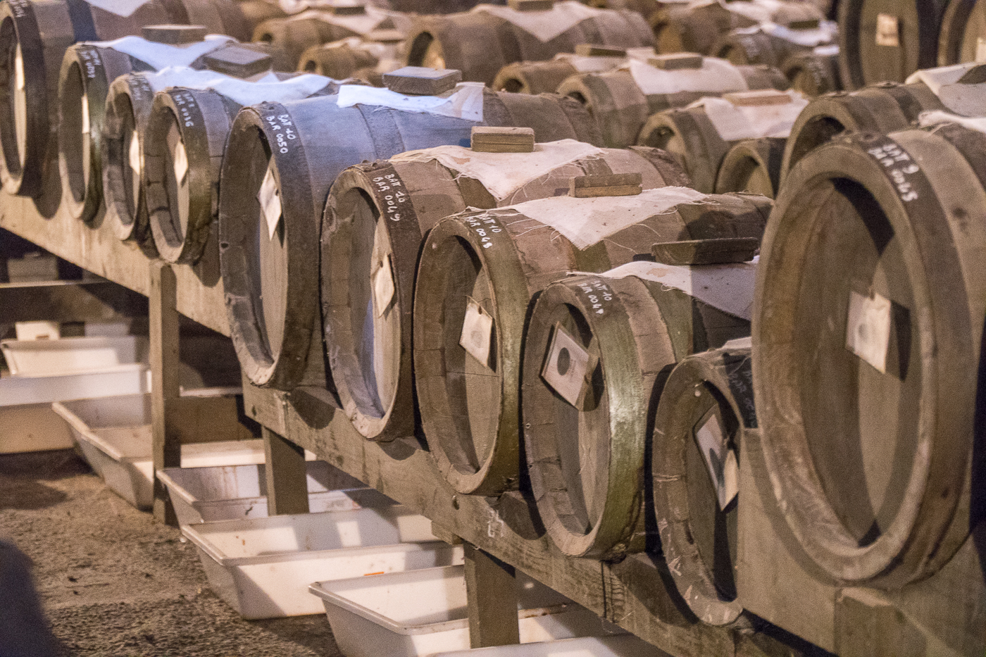 barils de vinaigre balsamique au Venturini Baldini en Italie