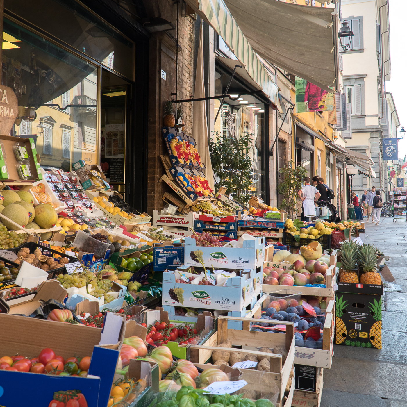 Marché italien dans les rues de Parma