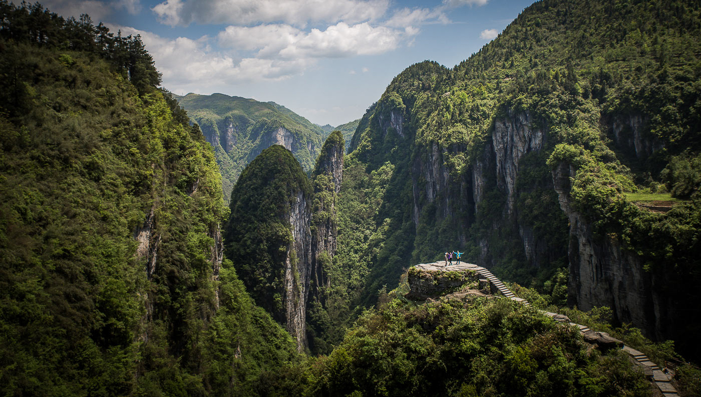 Montagnes vertes de Dehang en Chine où voyager en 2020