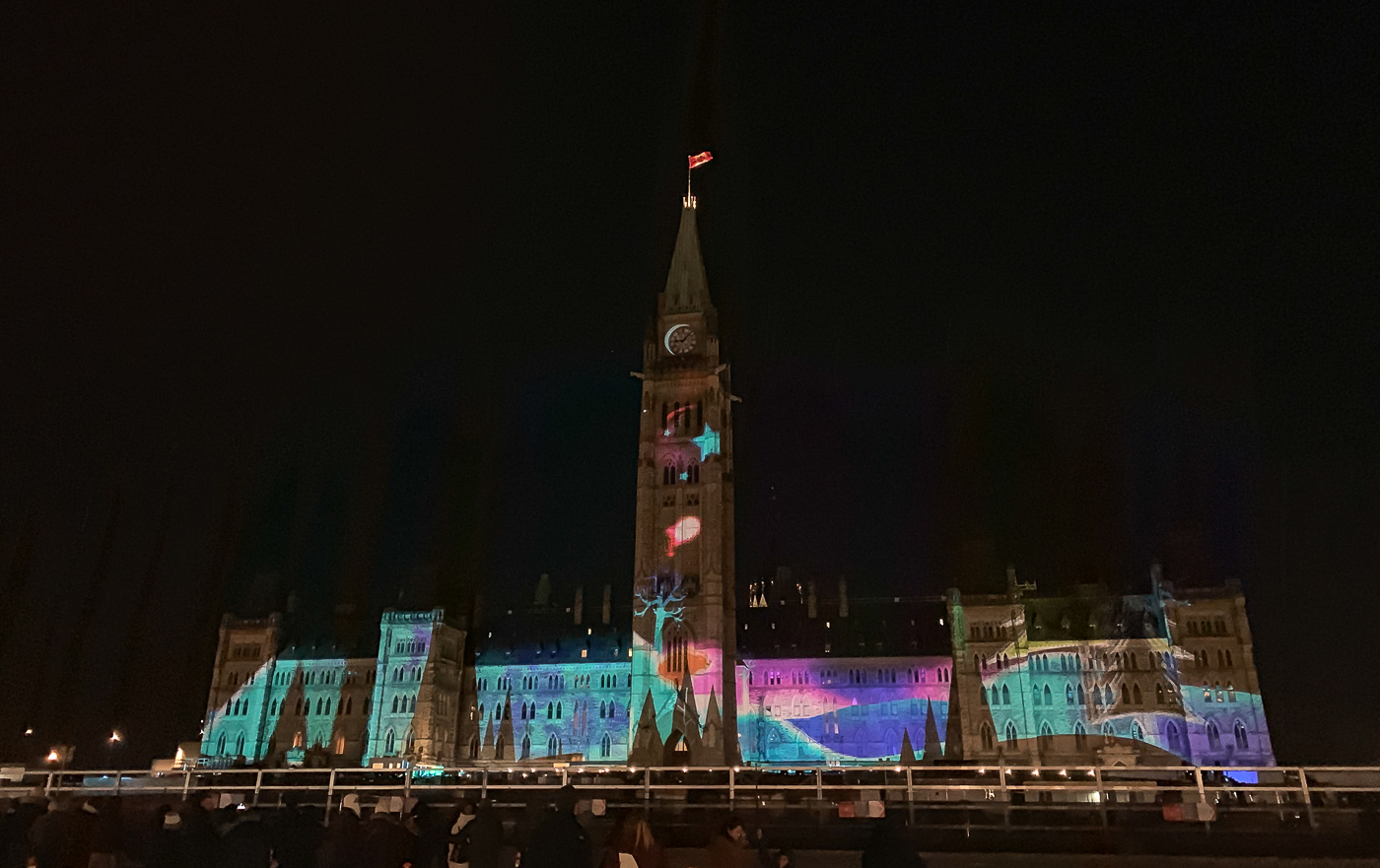 Lumières sur le parlement à OTtawa