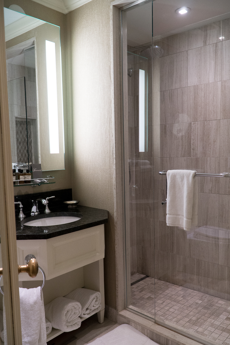 Salle de bains au Fairmont Château Laurier