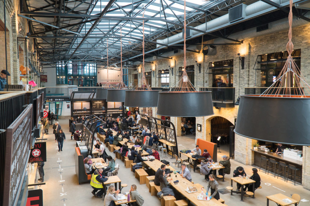 Espace ouvert The Forks Market - Quoi manger à Winnipeg?