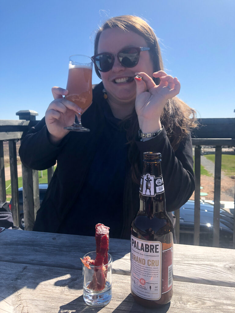 Bière Palabre à la microbrasserie à l'Abri de la tempête - quoi faire aux îles de la madeleine