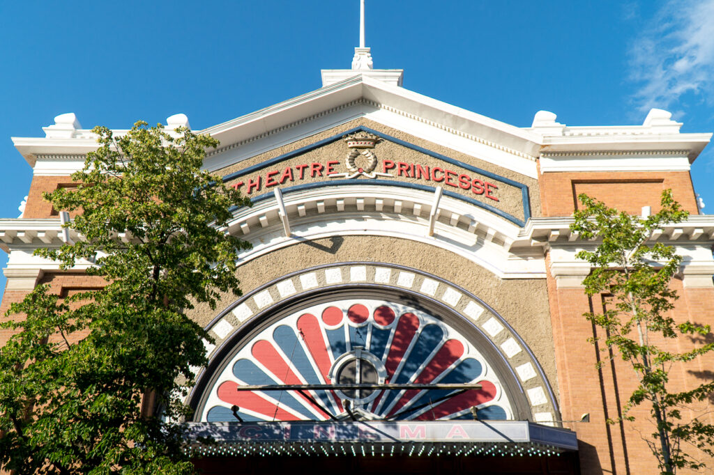 devanture façade du cinéma Princesse de RDL