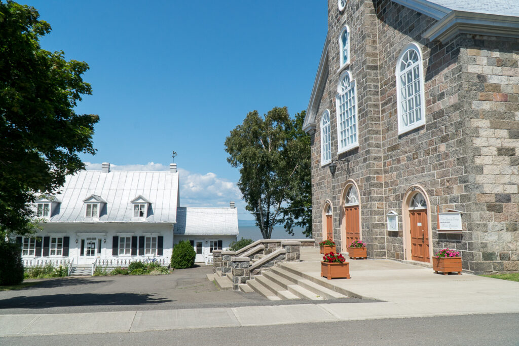 Église à Notre-Dame-du-Portage