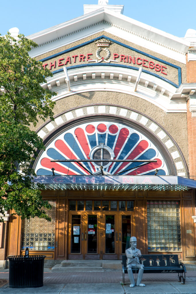 Façade du Cinéma Princesse à voir à Rivière-du-Loup