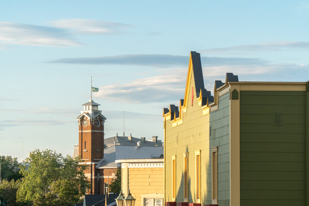 vue sur l'hôtel de ville de Rivière-du-Loup