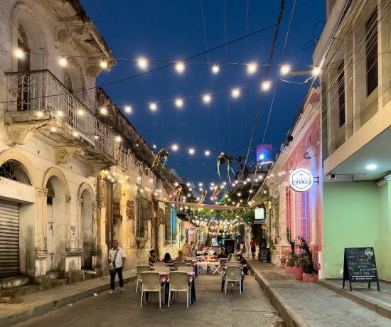 Carrera 3 - Rues de Santa Marta la nuit