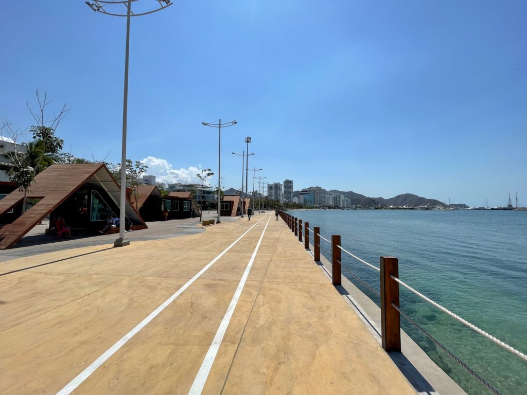 Promenade boardwalk de Santa Marta