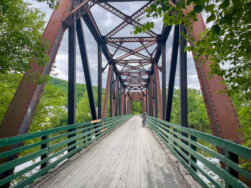 Pont des chars - Piste cyclable Petit-Témis - Quoi faire à Edmundston