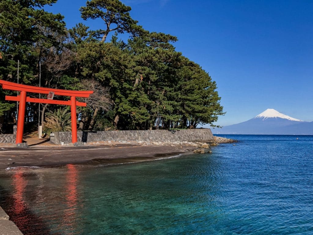 Eau et Fuji au Japon par Au goût d'Emma