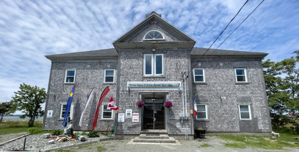 École dans l'Anse Resto sur Mer de Clare