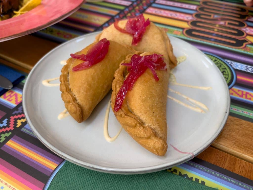 Empenadas Qosqo Cozinha Peruana