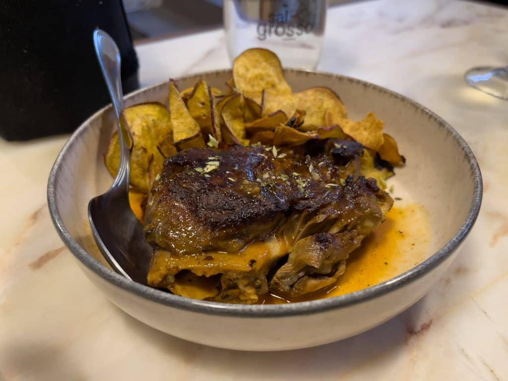 Manger une joue de boeuf dans mon restaurant favori de Lisbonne, le Taberna Sal Grosso