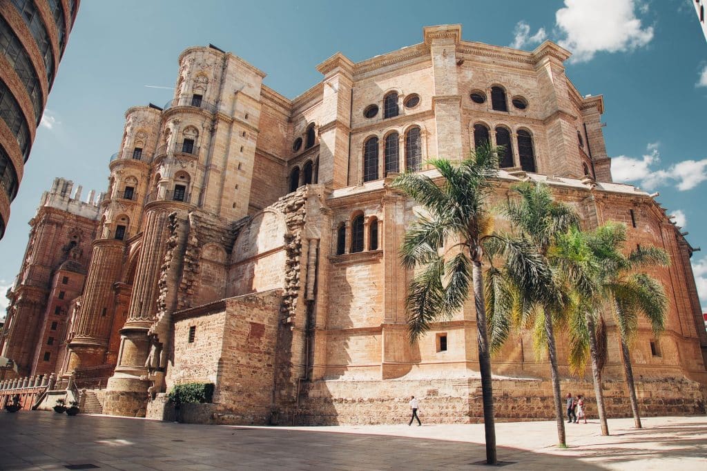 Cathédrale de Malaga - Que visiter en Espagne par Julia Sorokina de Pixabay