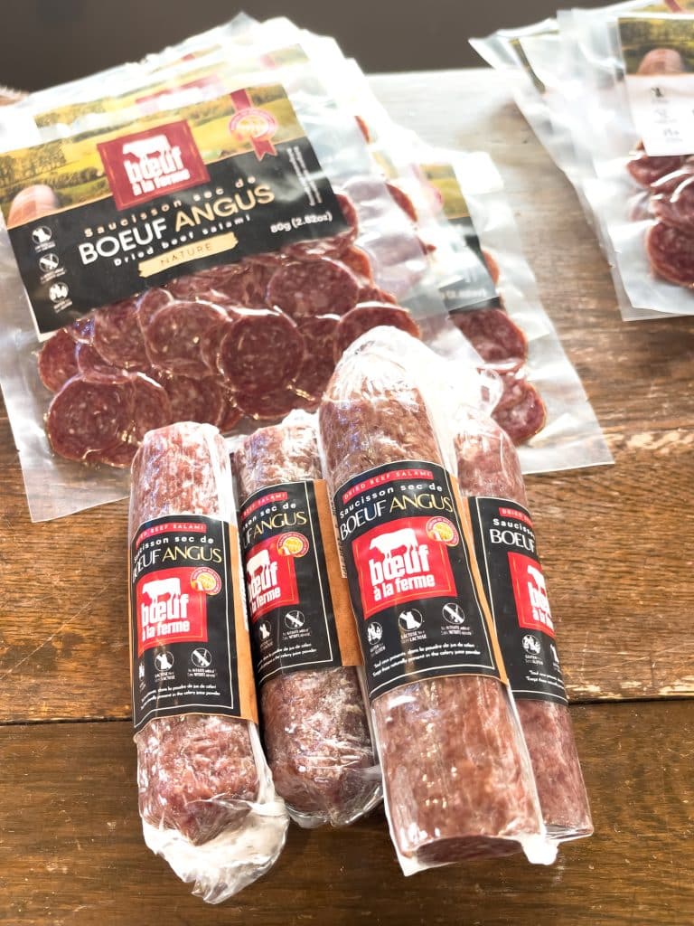 Charcuterie et jerky de boeuf à la ferme