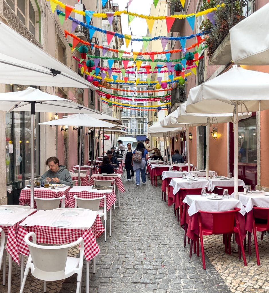 Terrasse de restaurant dans le Bairro Alto