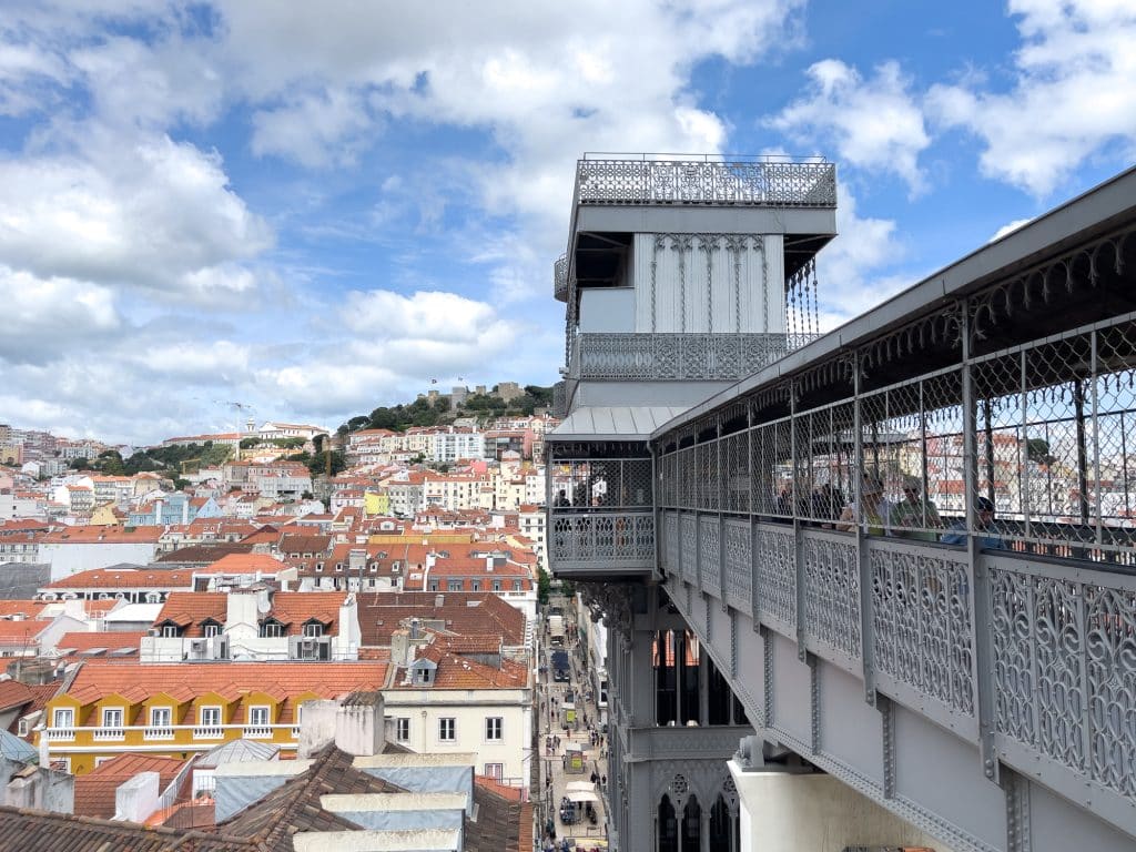 Vue de l'ascenseur Santa Justa de Lisbonne