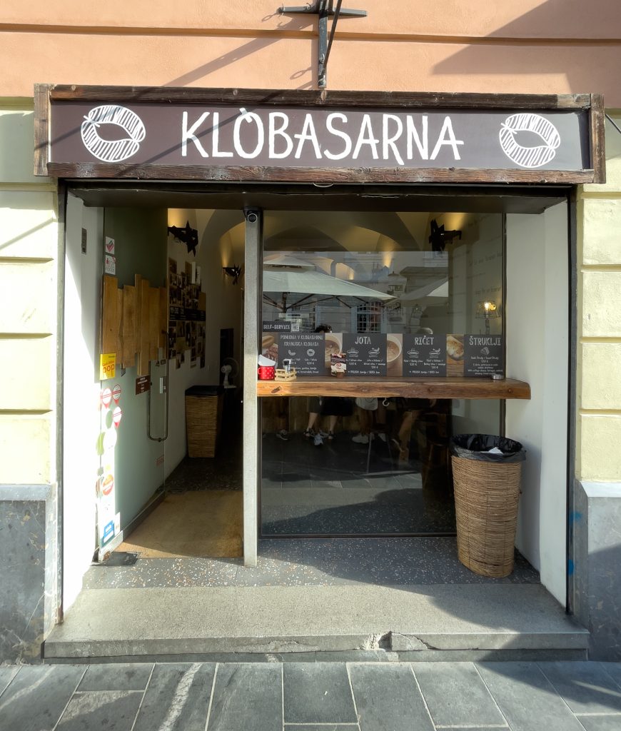 Où manger à Ljubljana - Klobasarna pour sa saucisse