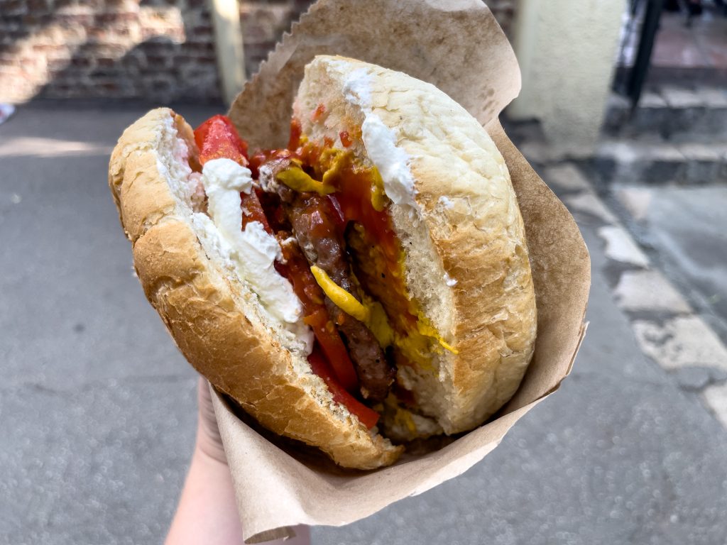 Pljeskavica, burger des Balkans