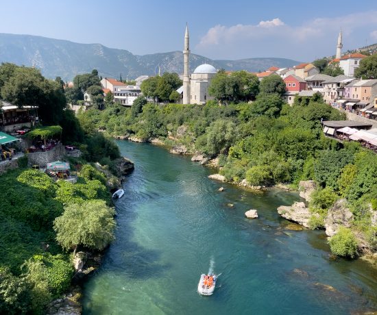 Vue du pont de Mostar en Bosnie-Herzégovine