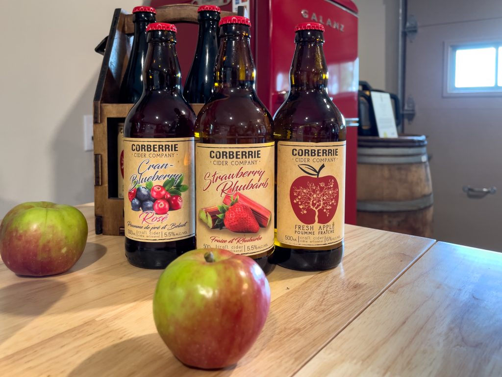 3 bouteilles de cidres de Corberrie Cider Company