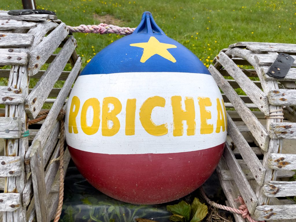 Cuisine Robicheau et son drapeau acadien