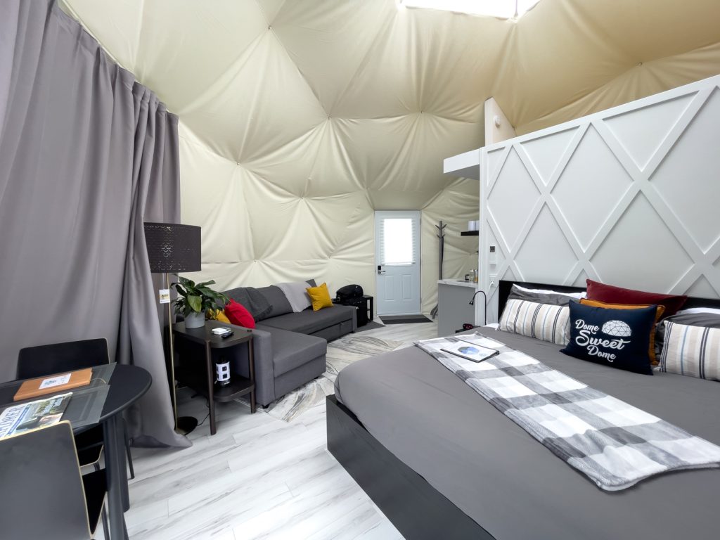 Salon Port Wade Glamping Dome