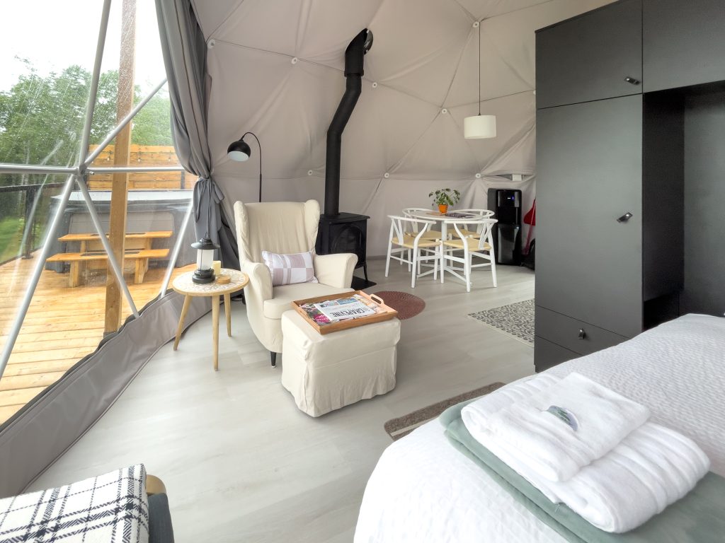 Salon du Valley Sky Glamping Dome