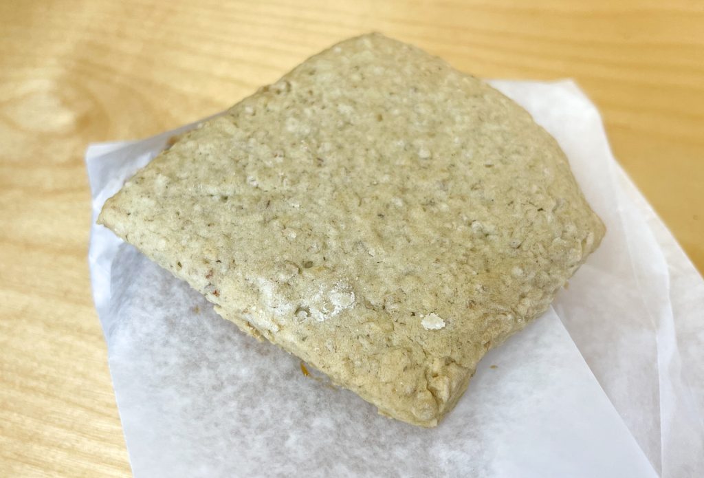 Oat cake de la Boulangerie Aucoin Bakery