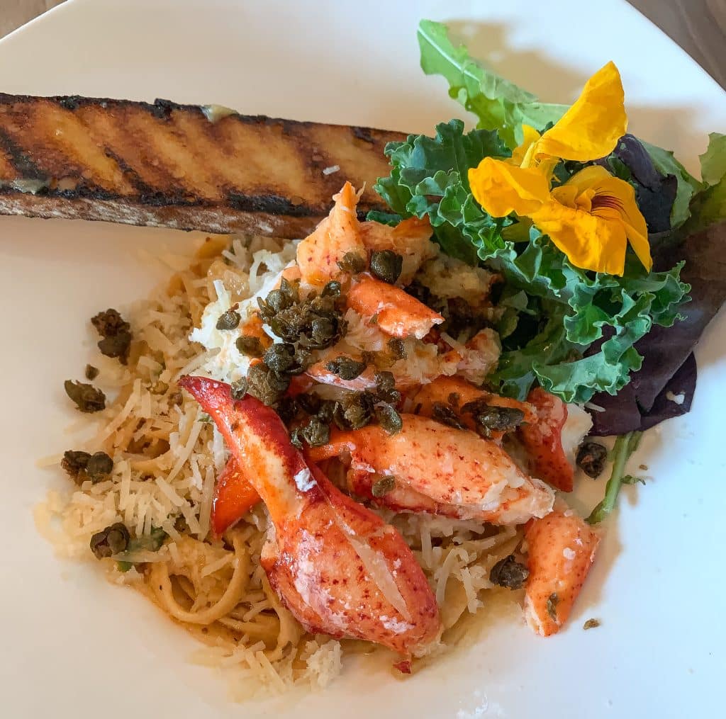 Pâtes au homard au Quai 360 - restaurant aux îles de la Madeleine