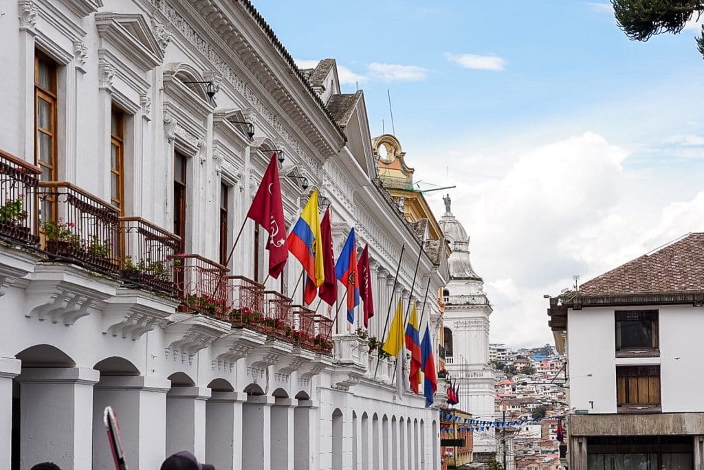 Palais de l'archevêché à la place principale de Quito
