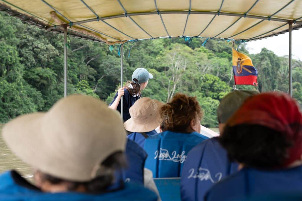 tour de pirogue sur le fleuve Napo en Amazonie d'Équateur
