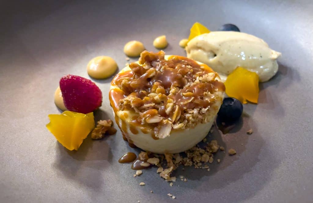 dessert aux amandes du Quai360 - Restaurant à Cap-aux-Meules