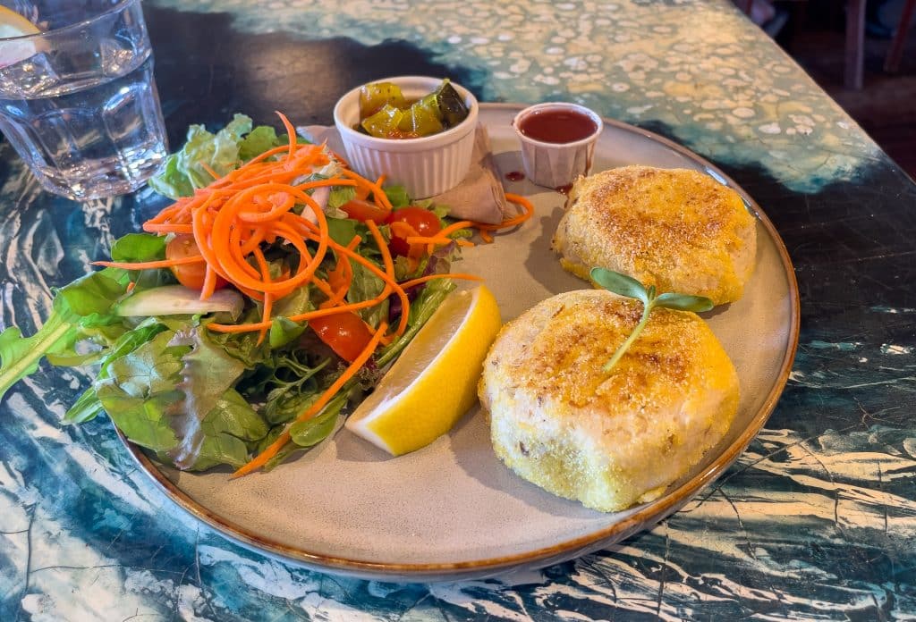 Galettes de morue du Café de la Grave - Meilleurs restaurants des îles de la Madeleine
