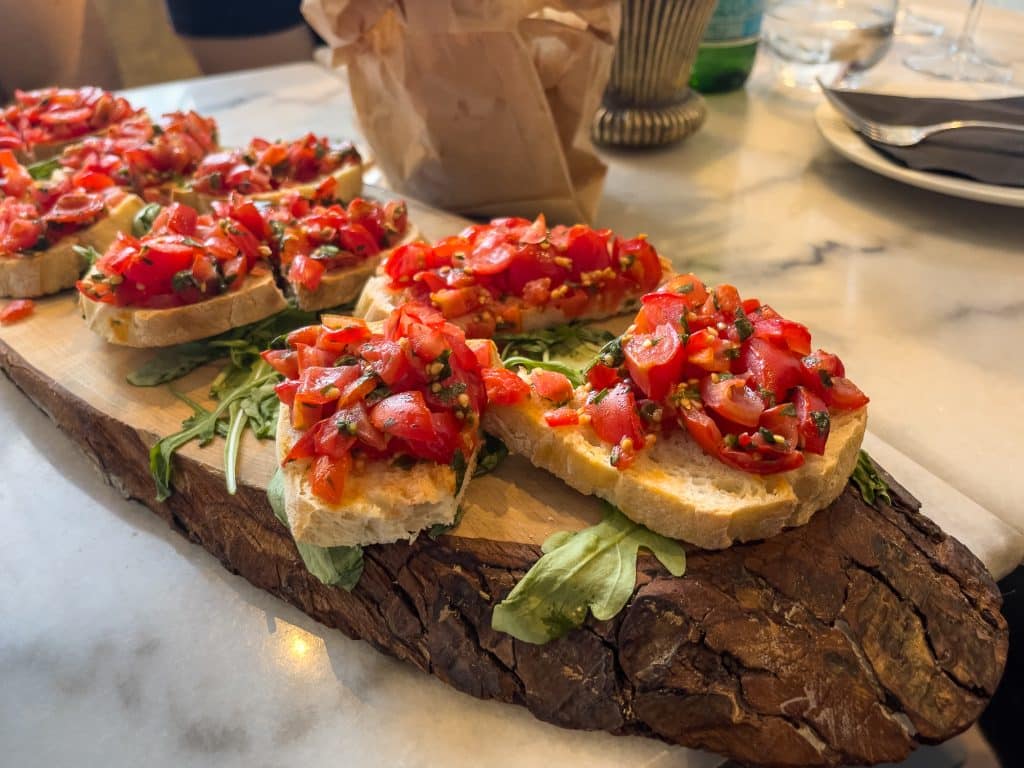 Bruschetta au Café Odeon - Curious Appetite Florence