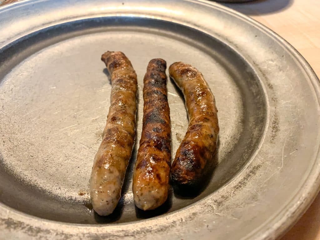 assiette de saucisses au Bratwursthäusle