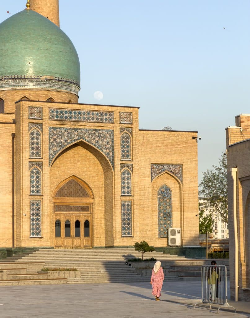 Coucher de soleil à la mosquée Khast Imam