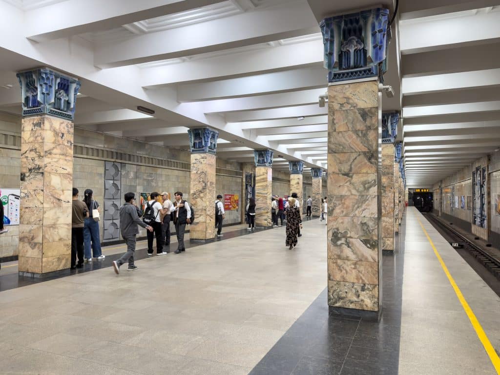Quai de la station Toshkent