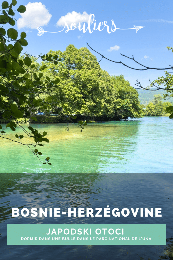 Dormir dans une bulle au parc national de l'Una à Japodski Otoci en Bosnie-Herzégovine